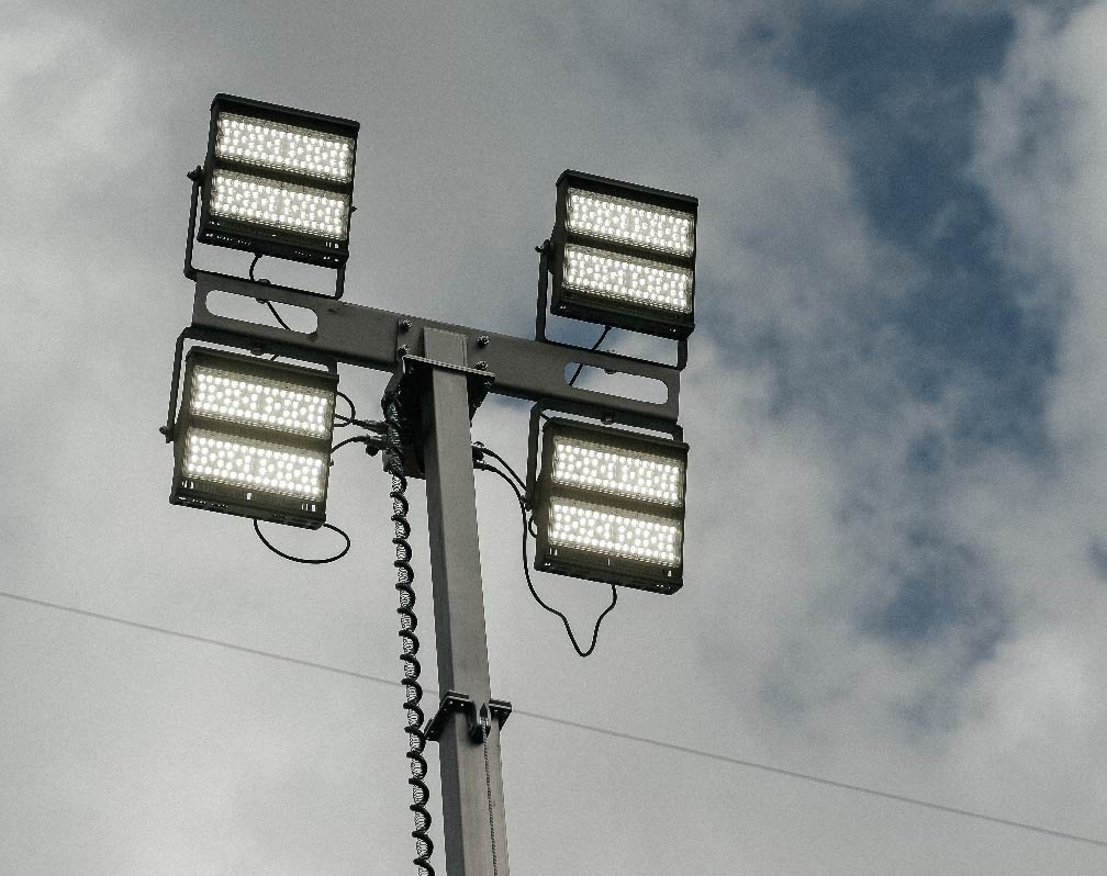 Осветительная вышка BAYSAR ZUX1400 M7LED